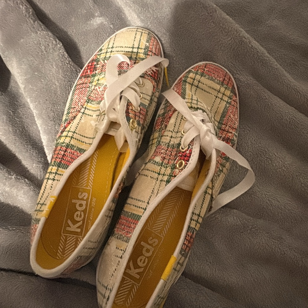 Keds Cream and Red Classic Sneakers